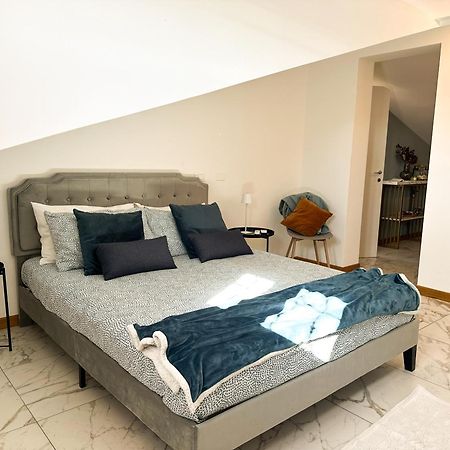 Carolas Luxury House Φιουμιτσίνο Εξωτερικό φωτογραφία