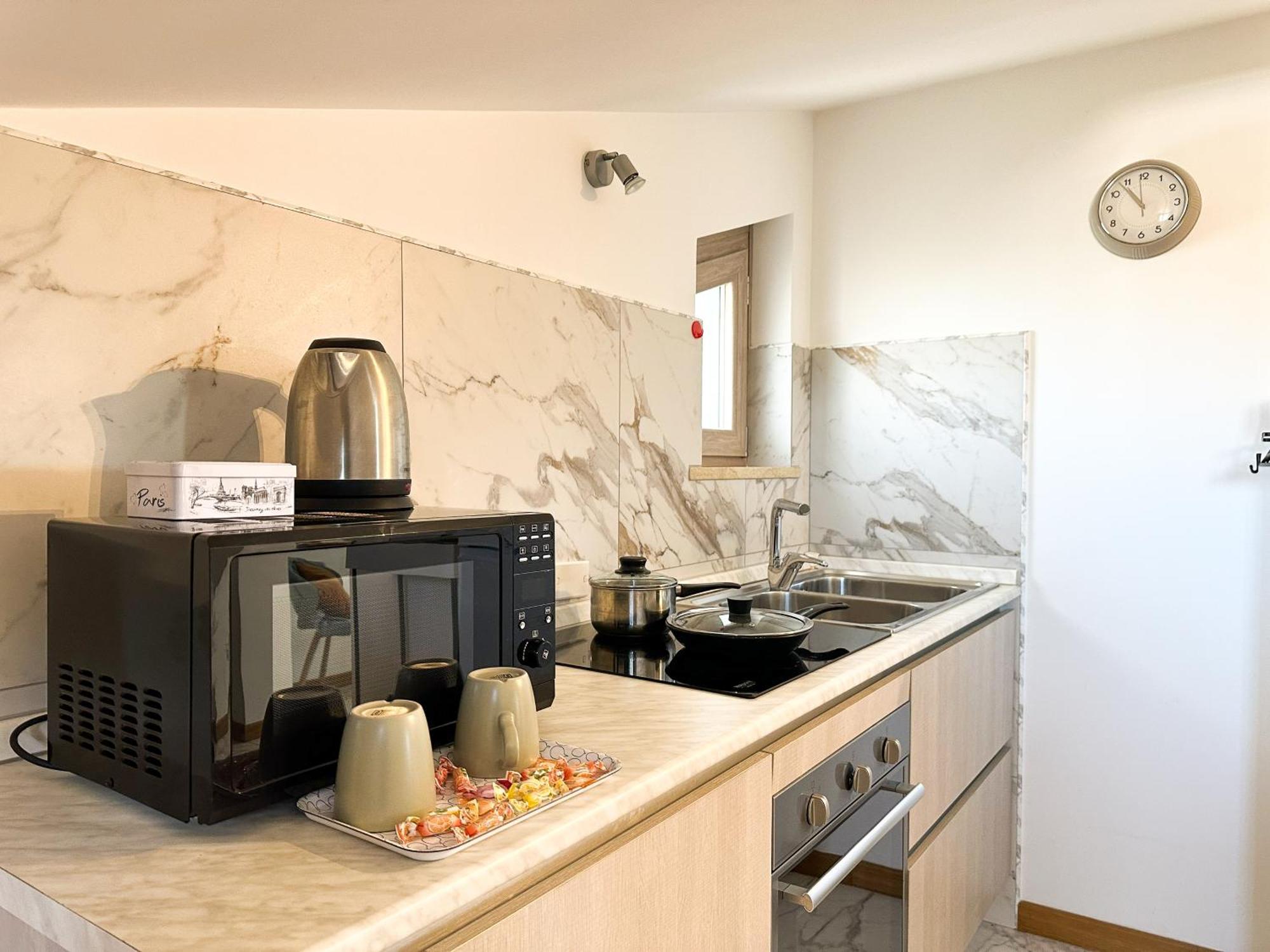 Carolas Luxury House Φιουμιτσίνο Εξωτερικό φωτογραφία