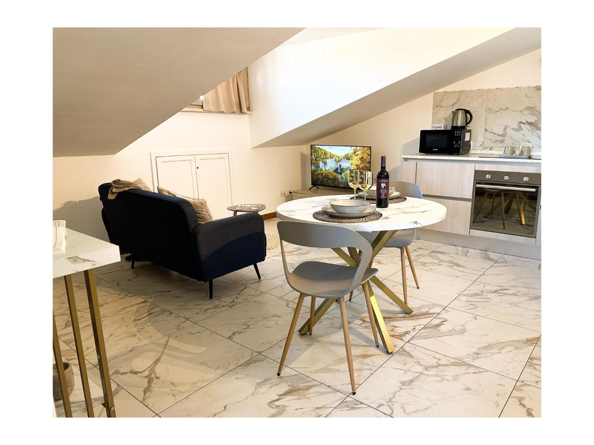 Carolas Luxury House Φιουμιτσίνο Εξωτερικό φωτογραφία