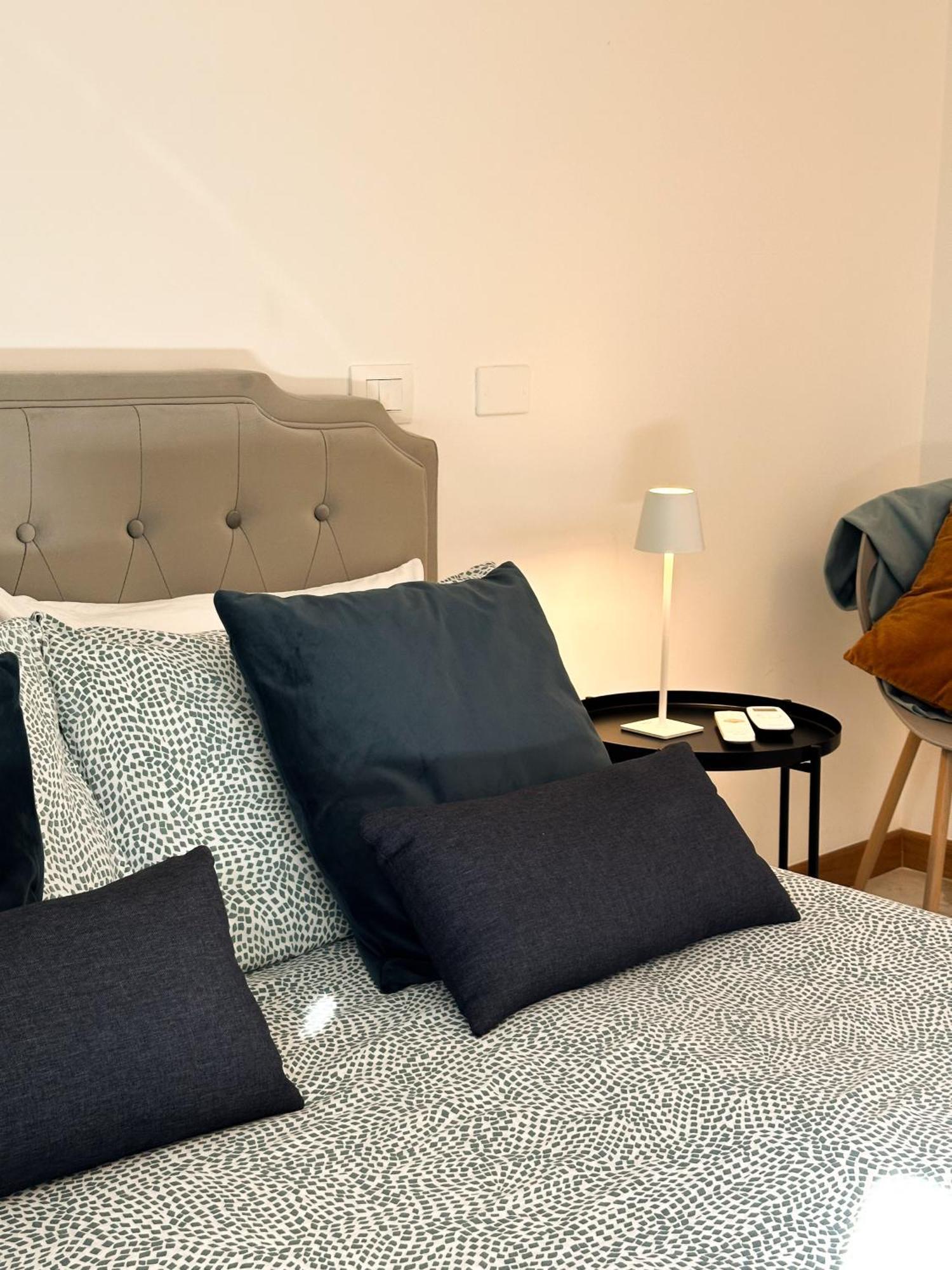 Carolas Luxury House Φιουμιτσίνο Εξωτερικό φωτογραφία