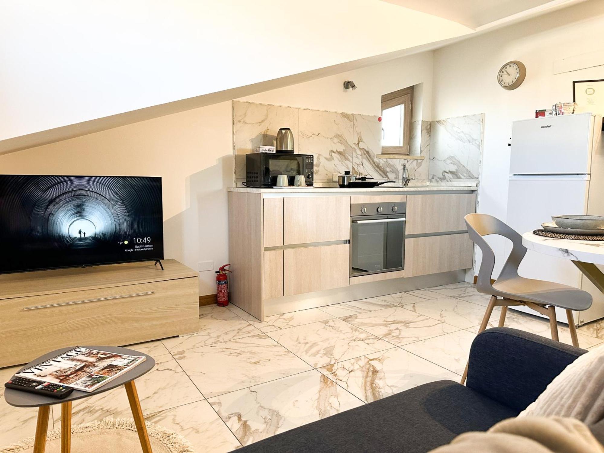 Carolas Luxury House Φιουμιτσίνο Εξωτερικό φωτογραφία